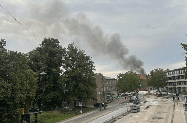 Stor røgsøjle over København: Her er, hvad der sker