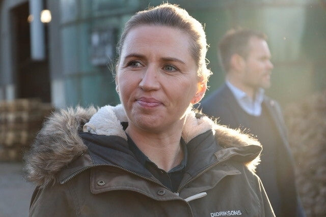 Mette Frederiksen fastholder kursen: ‘Køb, køb, køb!’