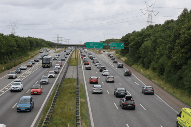 Så meget tid sparer du ved at køre 140 km/t i stedet for 120