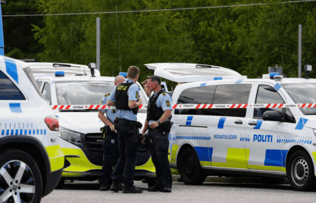 Advarsel mod brutalt billede fra knivstikkeri