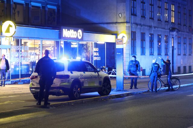 Blodigt røveri i København: Gerningsmand på fri fod efter knivstikkeri