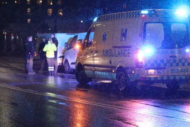 Bus brager ind i mur i København: 18 tilskadekomne