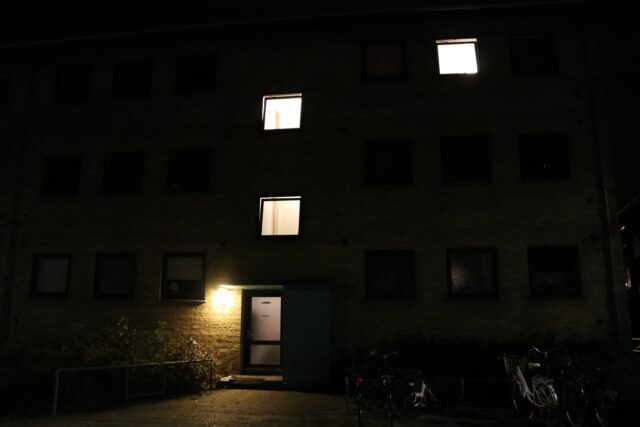 Blodigt knivstikkeri: Politiet har efterforsket sagen hele natten