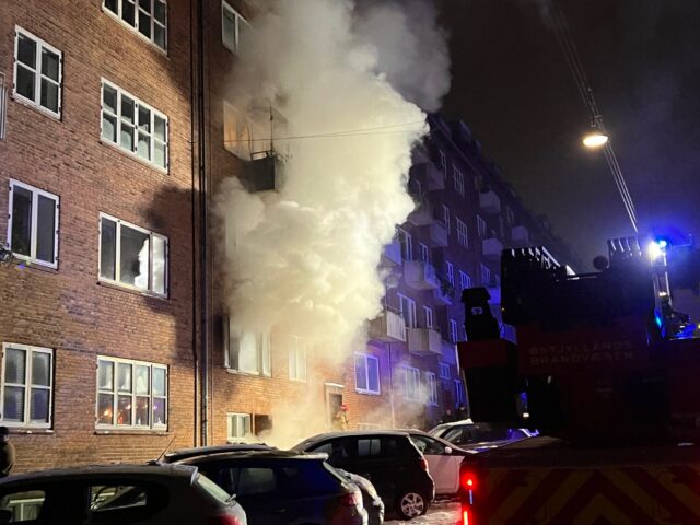 Vildt flugtforsøg under branddrama: Beboer forbrændt