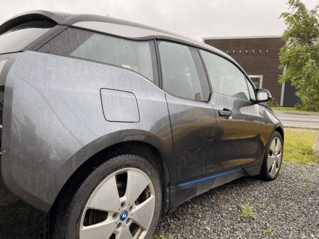 Kulden sluger strømmen: Sådan får du elbilen til at holde længere