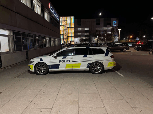 Politi til stede på skadestue