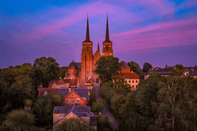 Forvandling og verdensarv: Roskilde Domkirke som levende kunstværk