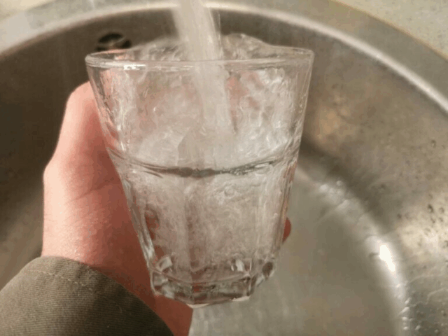 Stof i drikkevand udgør kræftrisiko: ‘Hastesag’