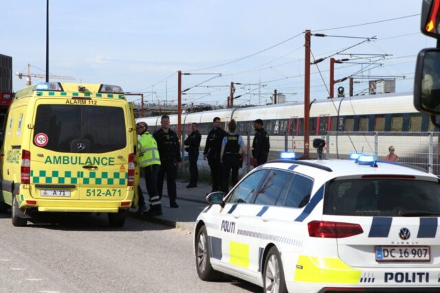 Ung mand udsætter kvinder for grusomheder i tog over hele Sjælland