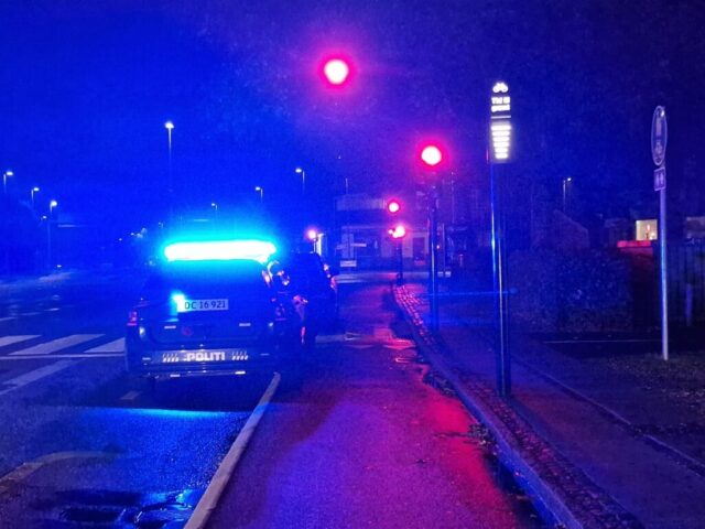 Kvinde i livsfare efter skyderi: Mand er anholdt og sigtet for drabsforsøg