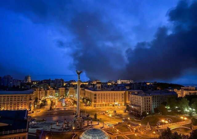 Stort russisk missilangreb i nat: Mange børn såret og flere døde