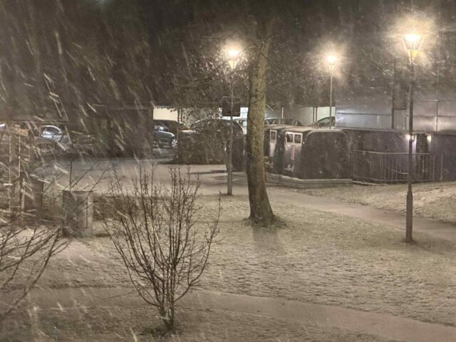 DMI advarer: Nu vælter årets første sne ned