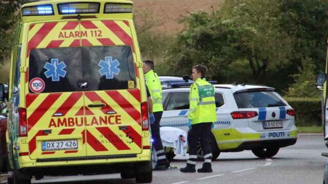 Ulykke sætter gang i vild kædereaktion: Flere kørt til sygehuset