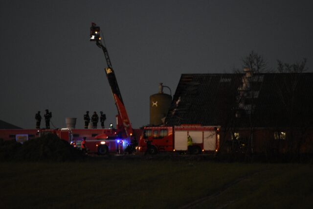 Rødekro: Politi og brandvæsen til stede ved landejendom