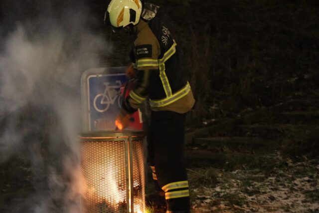 Brandvæsenet har travlt: Flere muligt påsatte brande