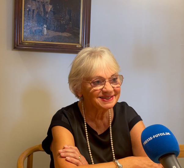 Pia K. smider bombe midt i valget