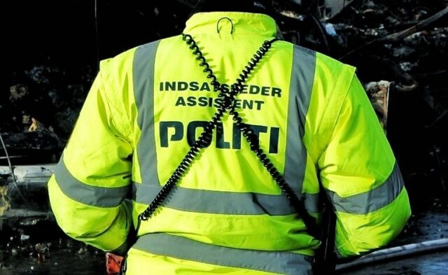 Lille pige udsat for skræmmende hændelse: Politiet efterlyser voksen mand