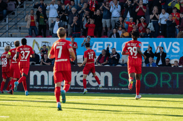 Fodboldstjerne dømt for børnepornosag i Danmark