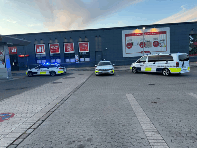 Kæmpe chok i SuperBrugsen: Politiet sikrer spor på gerningsstedet