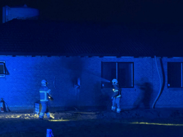 Trige: Brand bryder ud i elbillader