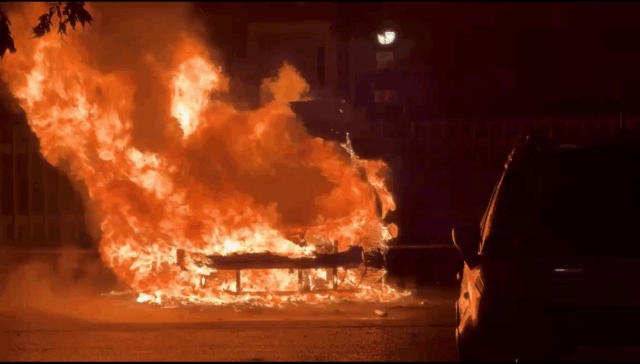 Store flammer på Amager