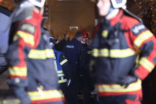 Mandskab haster mod adresse