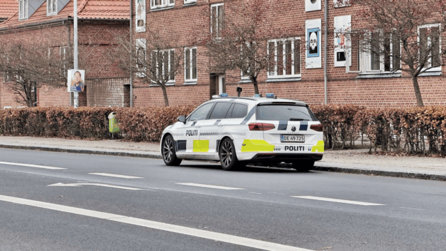 En mand er i politiets varetægt efter brand