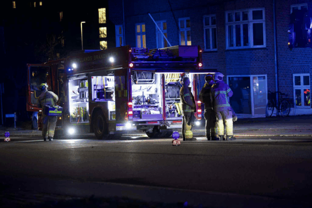 Melding om brand i etageejendom fredag aften