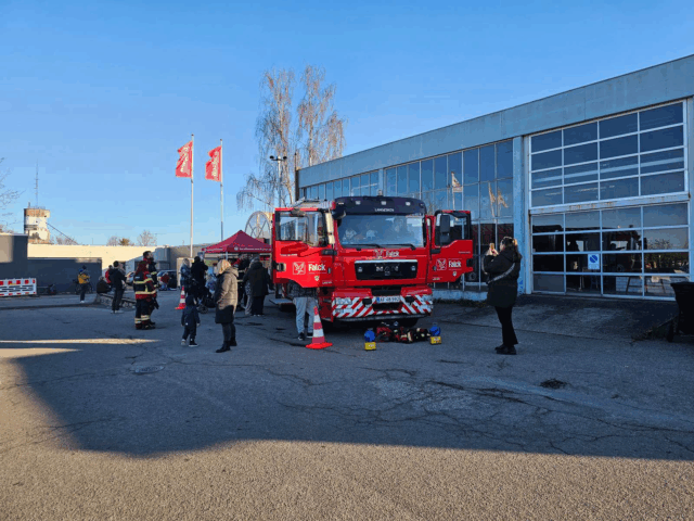 Få en tur på forsædet af en brandbil