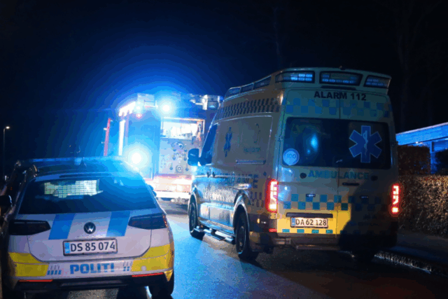 Kvæstet cyklist fragtet på sygehuset efter sammenstød med bil