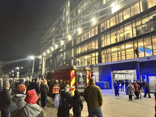 Evakuering i Parken kort inden inden landskamp