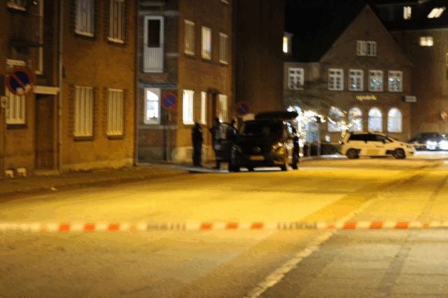 ‘Alarmen lød klokken 12.45’ – politiet deler oplysninger om blodigt angreb
