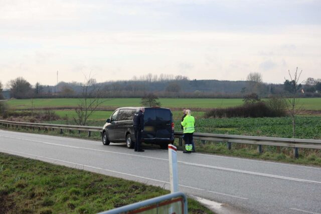 To biler involveret i uheld