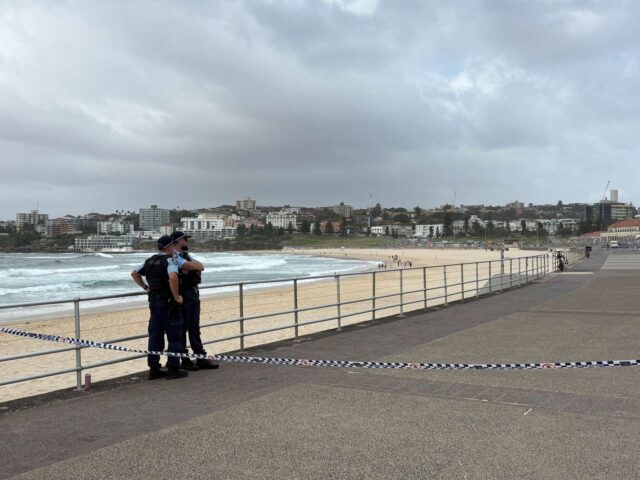 Chok i Sydney: Regeringsleder peger på Islamisk Stat efter masseskyderi