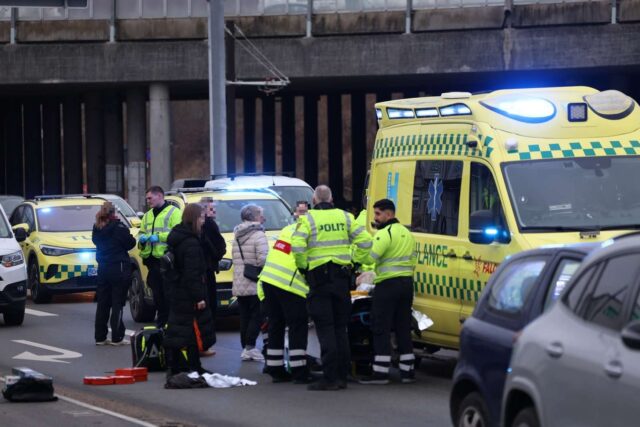 ‘Der ligger en mand såret på jorden’: Drama i eftermiddagstrafikken