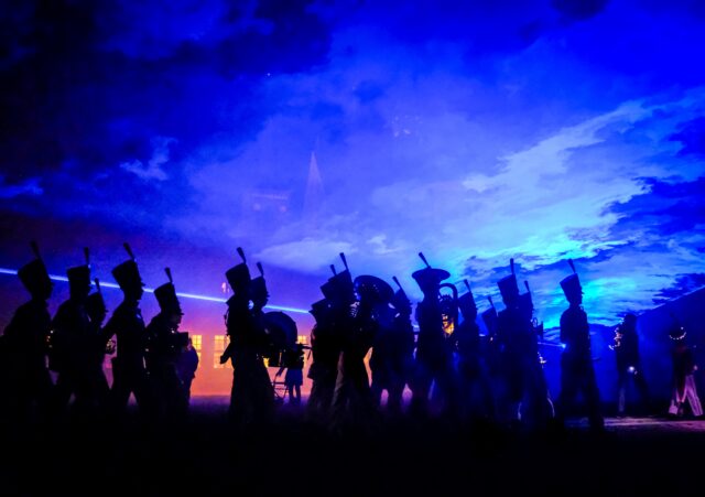 Nu kan du være med til at lyse byen op i mørket