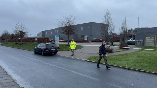 Chok på hospital: Mand stukket i hovedet med kniv