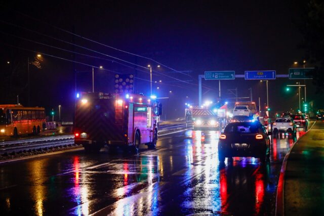 Kæmpe drama på Letbanen: Bil holder på skinnerne