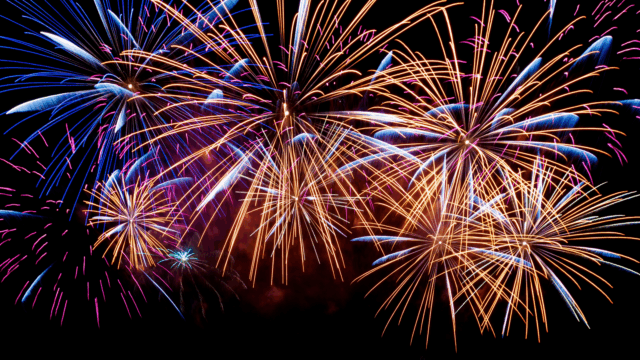 Stjernerapper slår et slag for sikkerhedsbrillen i ny musikvideo