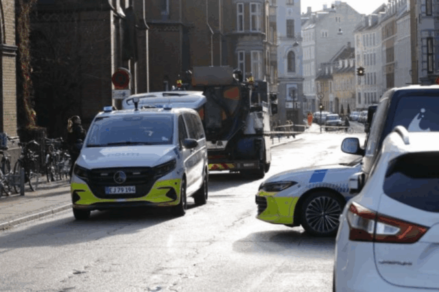 Karoline død i tragisk højresvingsulykke: Blomsterhav vokser stadig