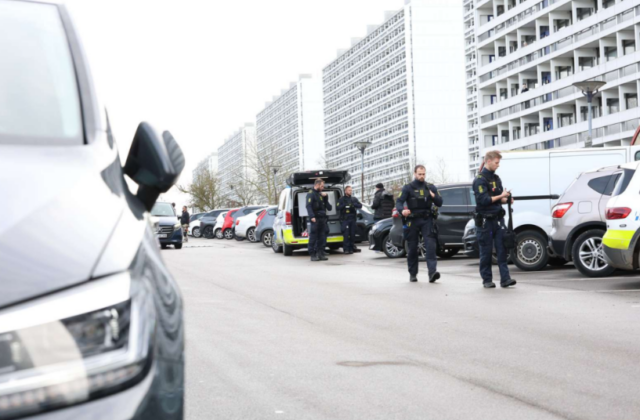 Dræbte toårig fra 7. sal: Forsøgte at hænge sig selv