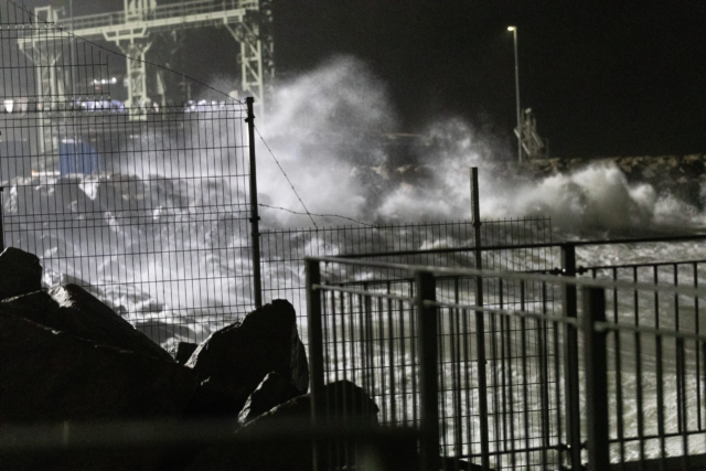 Politiet finder mand flydende rundt i vandet: ‘Egen uforsigtighed’