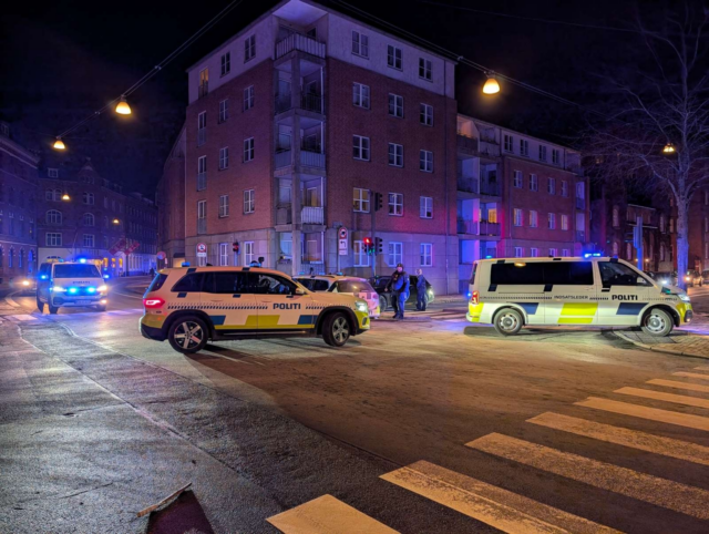Krigslignende tilstande midt i dansk by i nat: Nu melder politiet ud