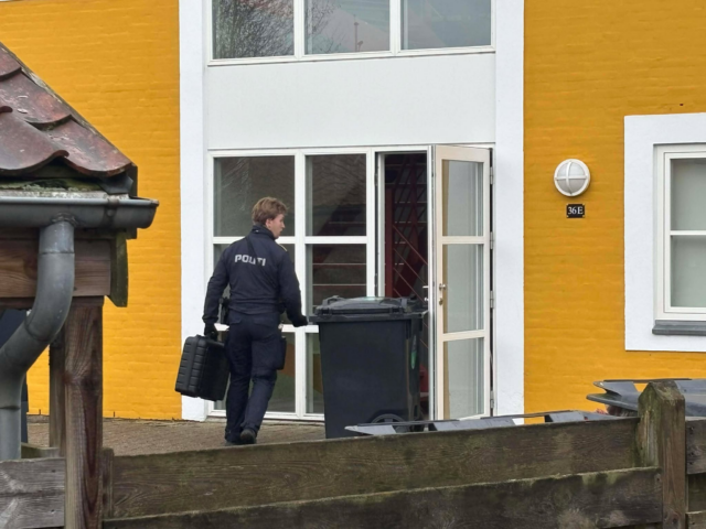 Alvorligt knivstik onsdag morgen: Leder efter gerningsmand ved Netto