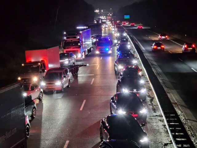 Motorvejskaos: Kæmpe kø efter sammenstød