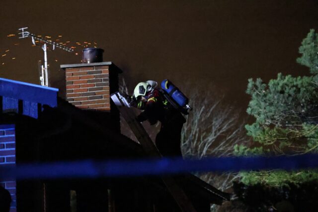 Greve: Gløder flyver ud af skorsten