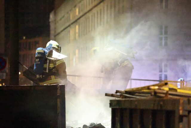 Nattedrama i København: Brand ved Politigården