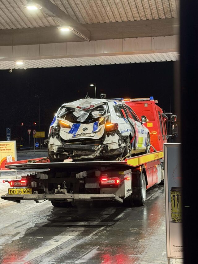 Alvorlig ulykke: Politibetjent dræbt og en anden alvorligt såret