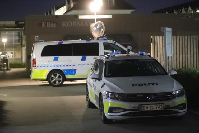 Uhyggelig opdagelse: Kvinde finder webcam i toilet på restaurant