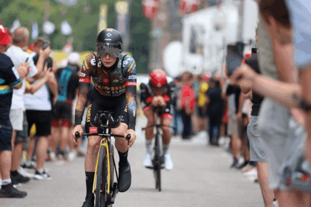 Ærgerlig melding: Jonas Vingegaard i styrt